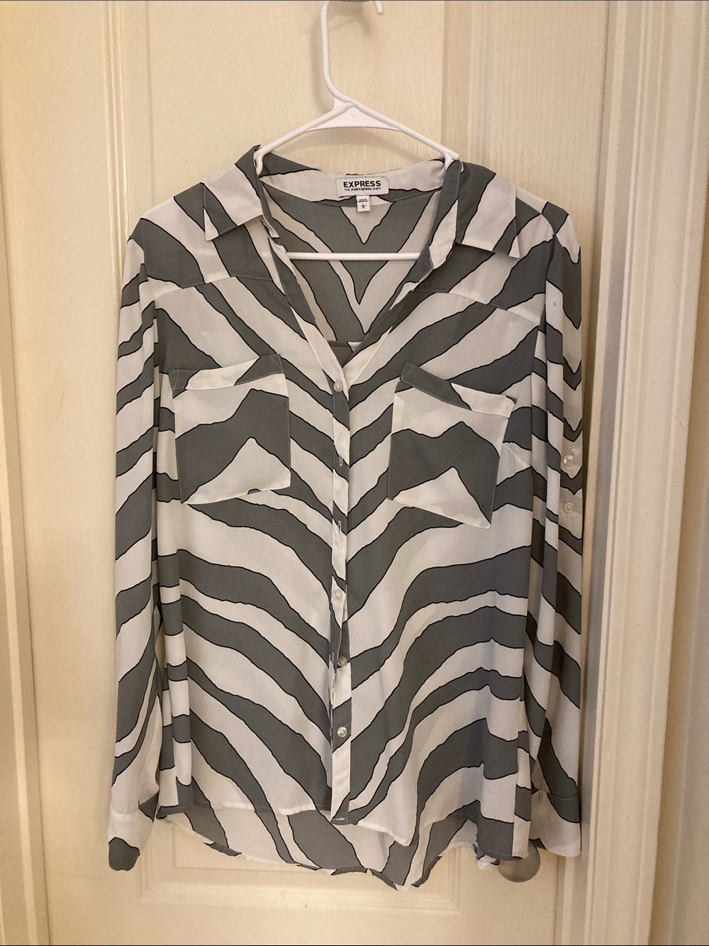 Express Women's Gray & White Zebra Stripe Button-Up Shirt